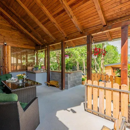 Pet Friendly In With Sauna Tatil Evi Mazin